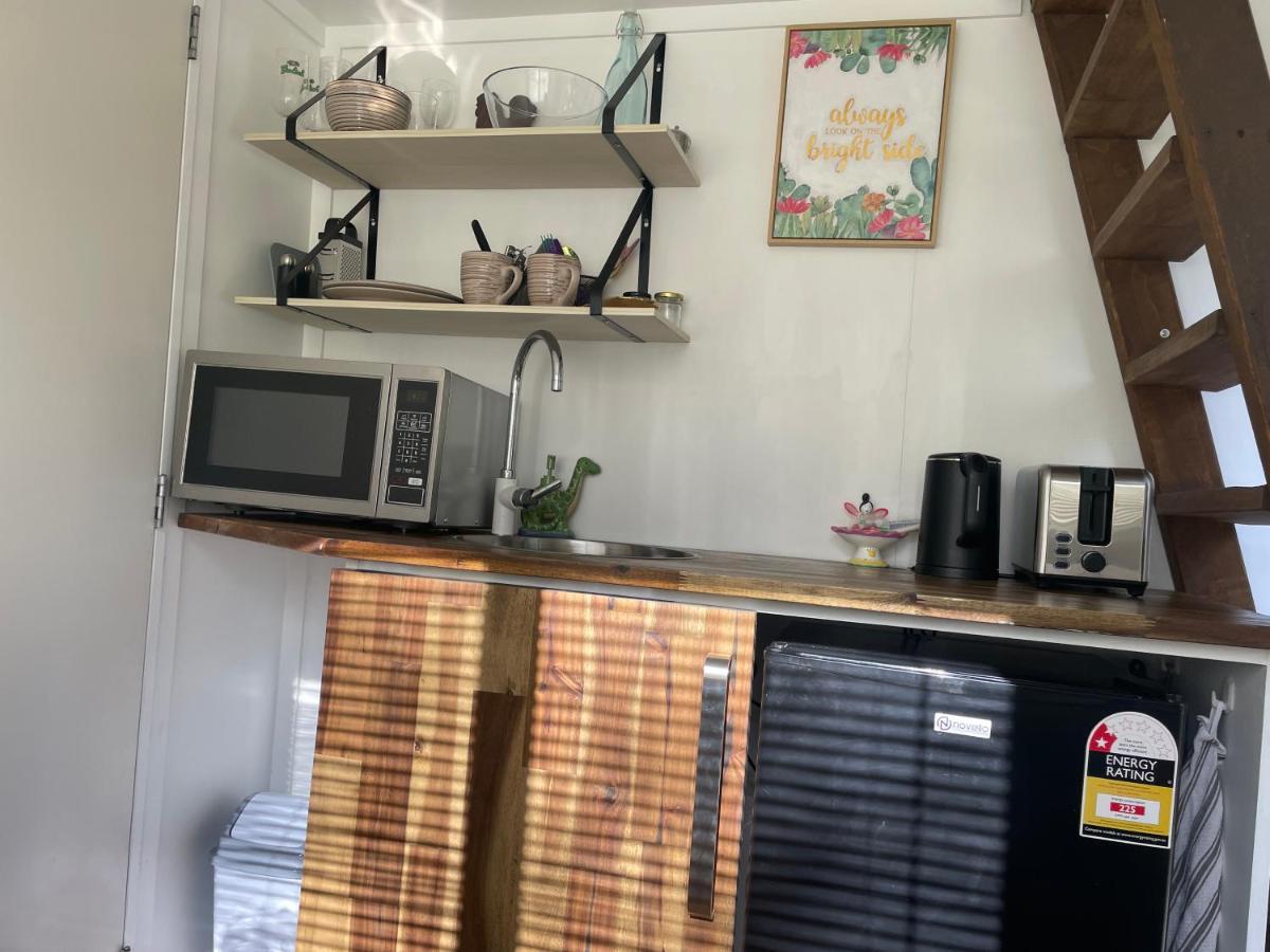 Tiny House In The Bush - A Minute From Town Centre Ruapehu Unique Stays Raetihi 외부 사진
